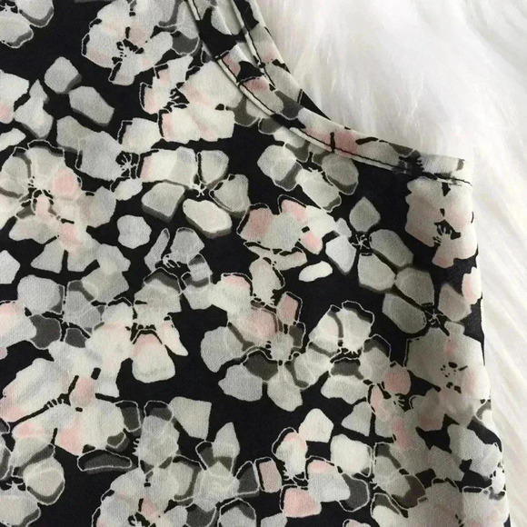 Elle Pink White & Black Floral Ruffle Tank - Picture 6 of 6